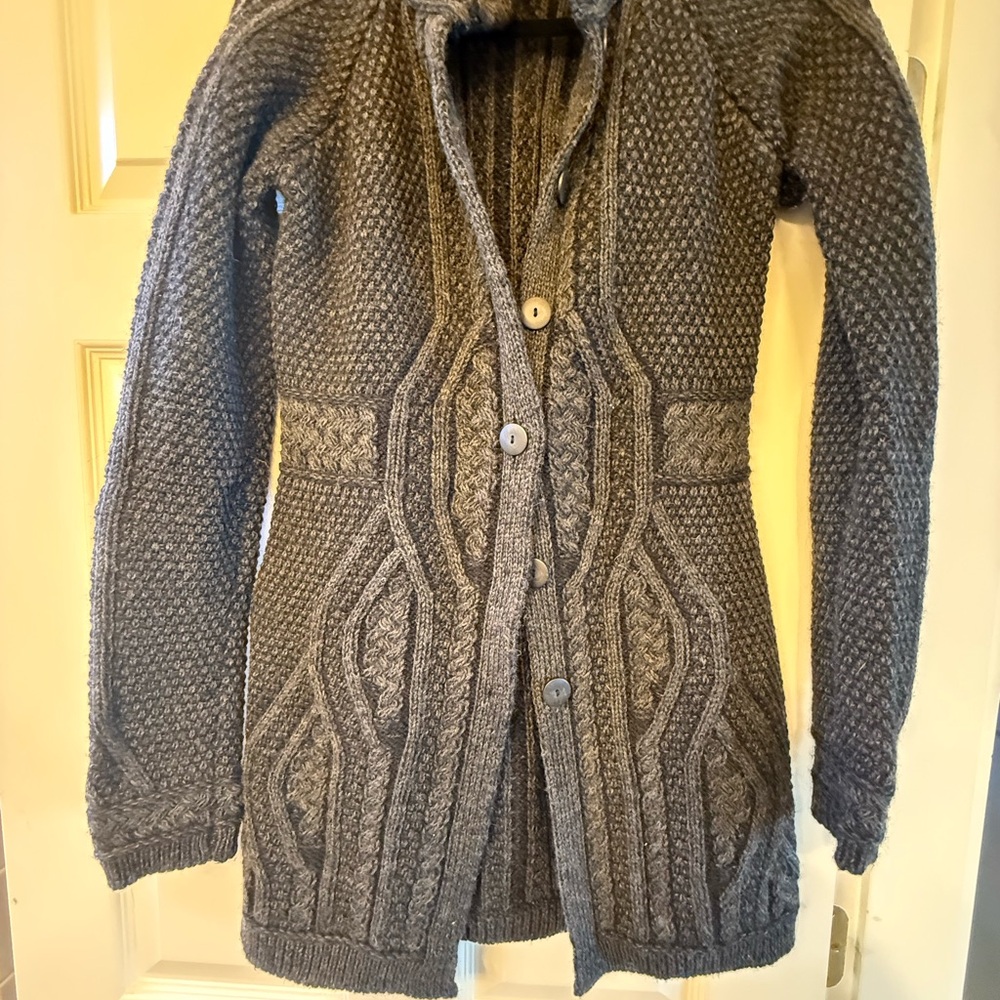 Elegant Gray Women's Cardigan Sweater